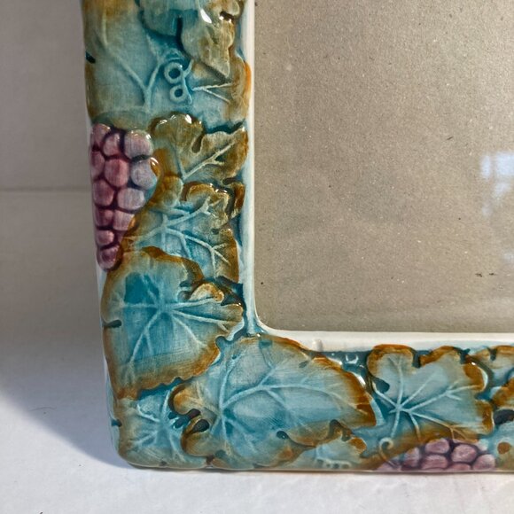 Vintage Ceramic Grape Vine Cluster Leaves Picture Photo Frame Terragrafics 5"X7" - Picture 5 of 16